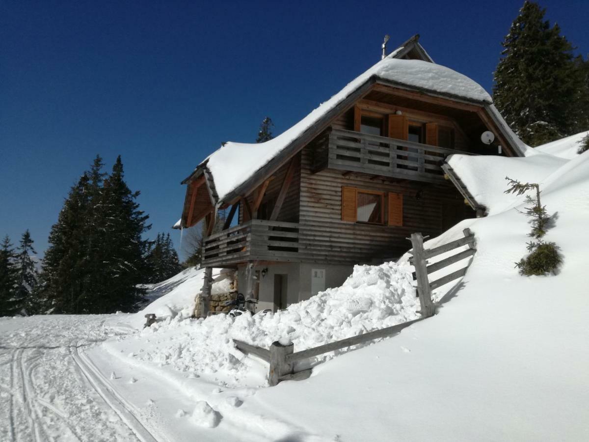 Apartamento Apartmaji Vrhovnik Cerklje na Gorenjskem Exterior foto